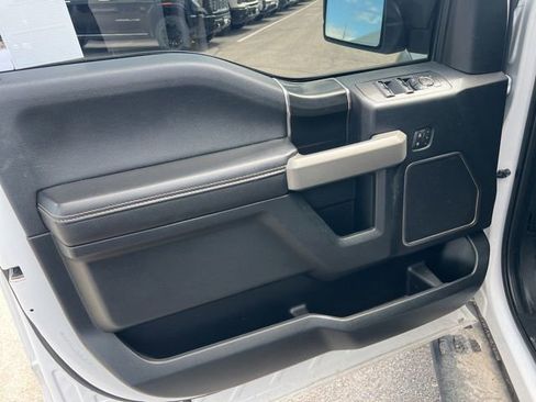 Used 2019 Ford F150 Raptor w/ Equipment Group 802A Luxury AWD/4WD image 13