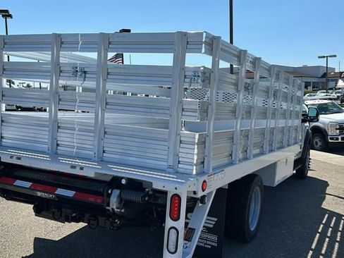 New 2025 Ford F550 4x4 Regular Cab Super Duty image 5