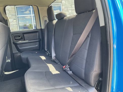 Used 2019 RAM 1500 Express w/ Express Value Package AWD/4WD image 35
