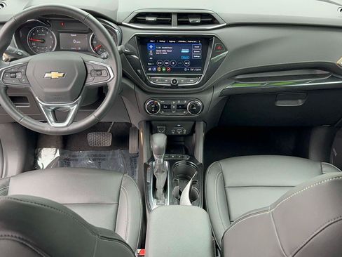 Used 2023 Chevrolet TrailBlazer ACTIV w/ Technology Package AWD/4WD image 28