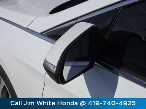 Used 2017 Hyundai Sonata Limited 2.0T FWD image 11