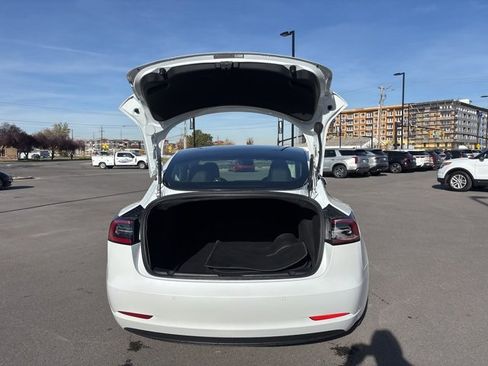 Used 2020 Tesla Model 3 Long Range image 8