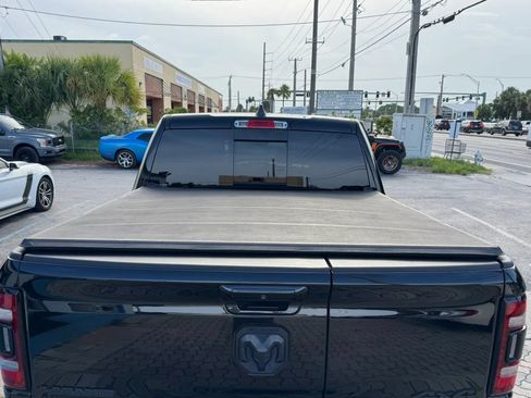 Used 2021 RAM 1500 Laramie AWD/4WD image 5