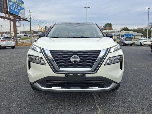 Used 2023 Nissan Rogue Platinum w/ Platinum Premium Package image 2