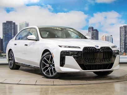 New 2025 BMW 760i xDrive w/ Executive Package