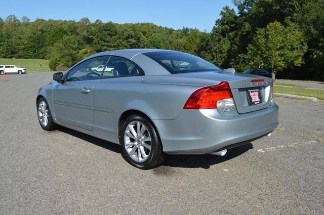 Used 2011 Volvo C70 T5 w/ Convenience Pkg FWD image 6