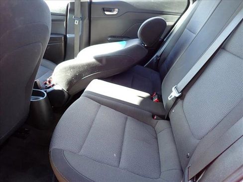 Used 2021 Hyundai Accent SE image 8