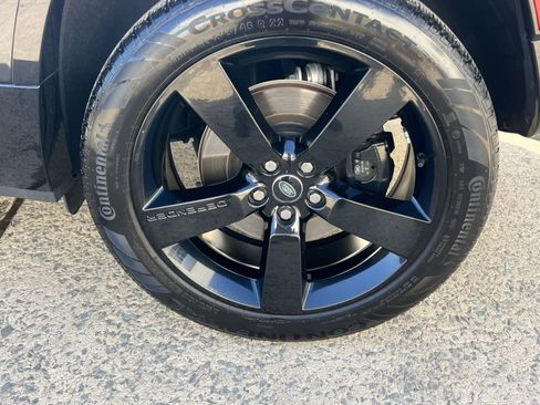 Used 2023 Land Rover Defender 90 V8 image 12