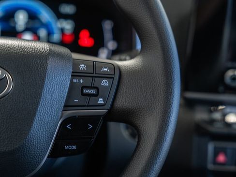 Used 2026 Toyota Camry LE image 28