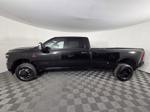 New 2026 RAM 3500 Big Horn AWD/4WD image 4