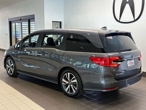 Used 2023 Honda Odyssey Touring image 4