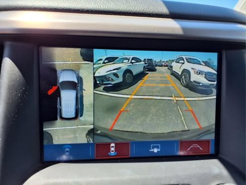 Certified 2019 GMC Acadia Denali w/ Technology Package AWD/4WD image 29