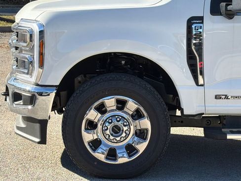 New 2025 Ford F250 Lariat w/ Chrome Package image 5