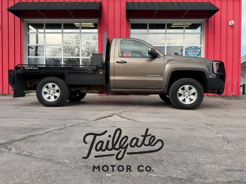 Used 2015 GMC Sierra 1500 SLE w/ SLE Preferred Package AWD/4WD image 1