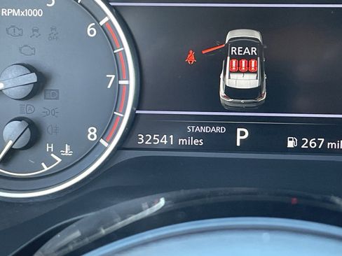 Certified 2023 Nissan Rogue SV image 32