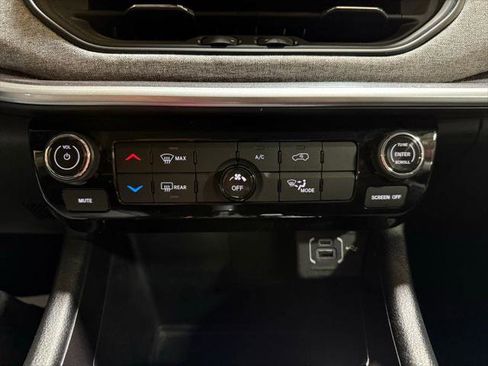 Certified 2022 Jeep Compass Latitude AWD/4WD image 13