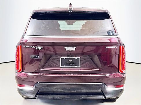 New 2026 Cadillac Escalade IQL Luxury image 4