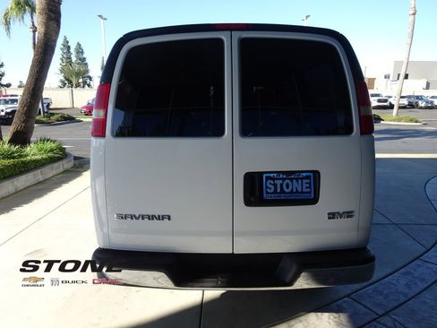 Used 2007 GMC Savana 2500 w/ Power and Light Package image 7