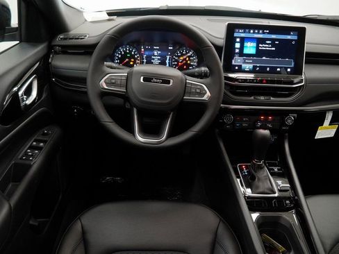 New 2026 Jeep Compass Latitude AWD/4WD image 18