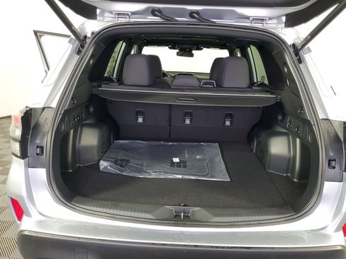 New 2026 Subaru Forester Premium image 32