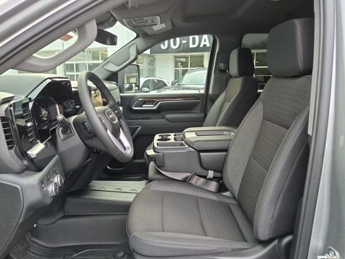 New 2026 GMC Sierra 2500 SLE w/ SLE Value Package; AWD/4WD image 12