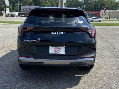 New 2026 Kia Sportage EX w/ EX Panorama Roof Package image 3