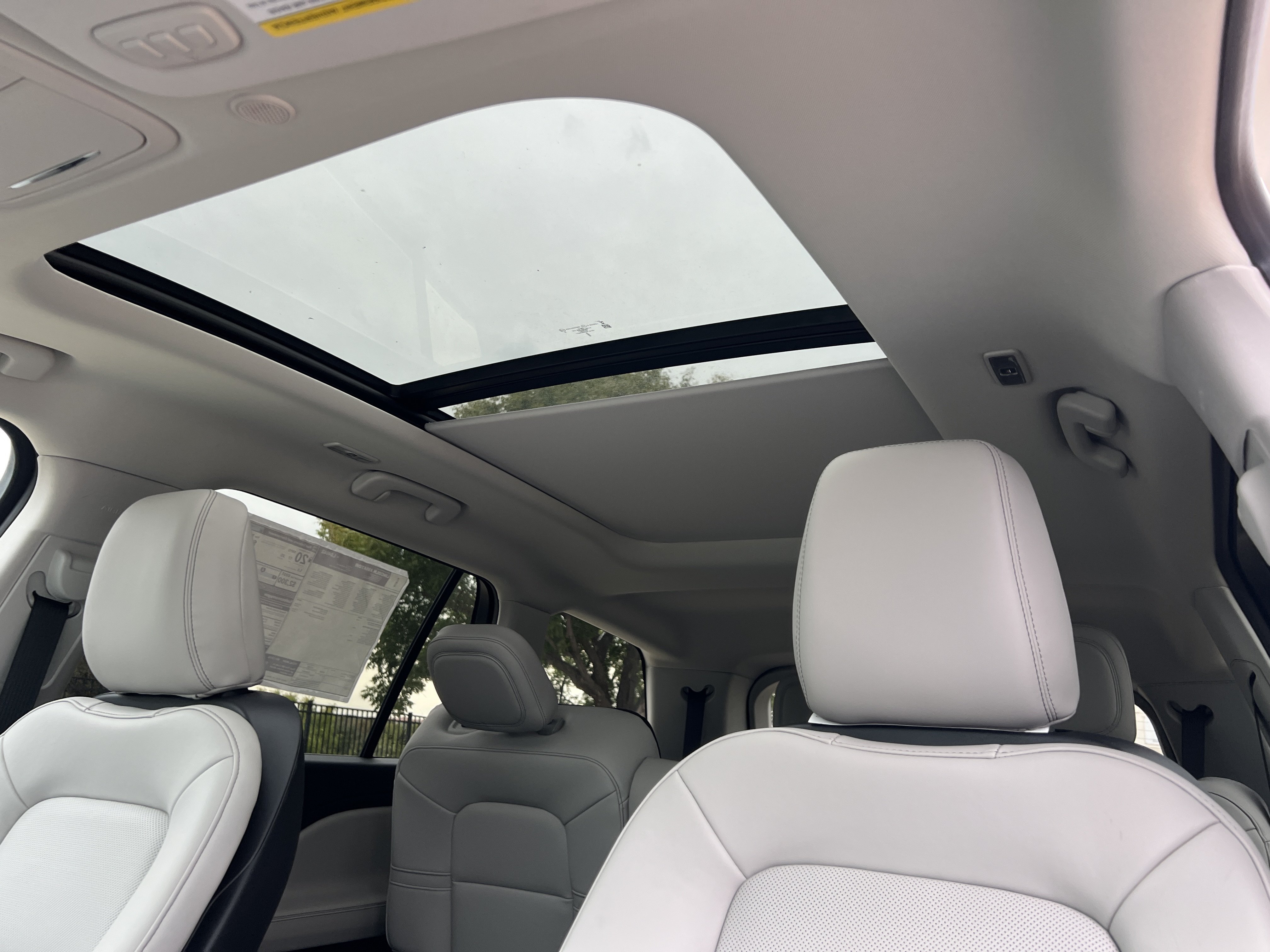 New 2027 Lincoln Aviator 2WD image 24