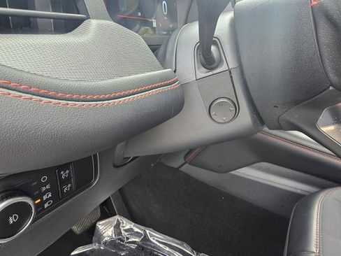 Used 2025 Ford Explorer ST-Line w/ Premium Package AWD/4WD image 16