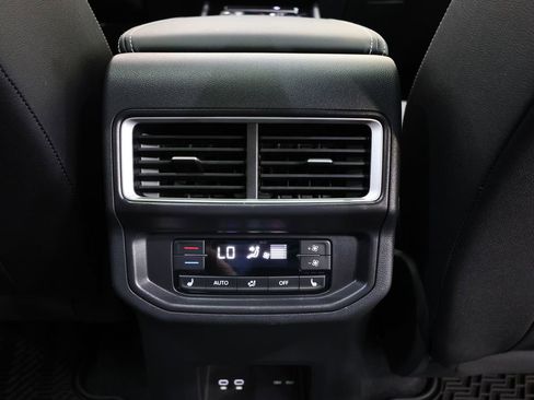 Used 2025 Volkswagen Atlas SEL Premium R-Line AWD/4WD image 25
