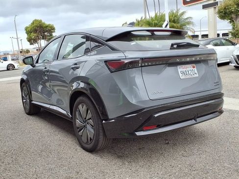 Used 2024 Nissan Ariya AWD image 3