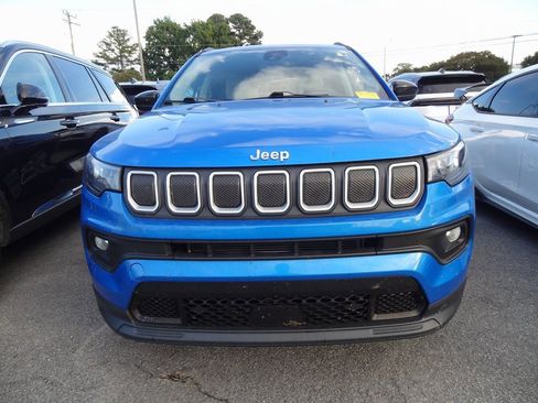Used 2022 Jeep Compass Latitude w/ Convenience Group image 2