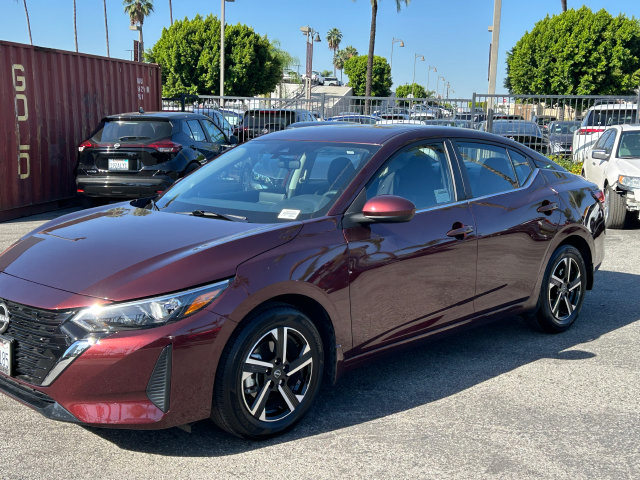 Used 2025 Nissan Sentra SV FWD image 4