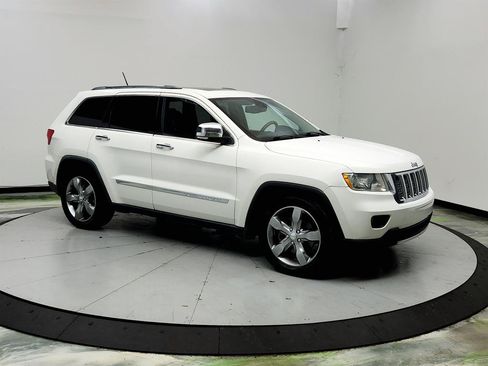 Used 2011 Jeep Grand Cherokee Overland AWD/4WD image 3