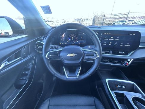 Certified 2025 Chevrolet Equinox LT w/ Convenience Package II image 13