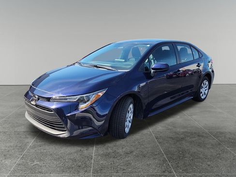 Certified 2024 Toyota Corolla LE FWD image 3
