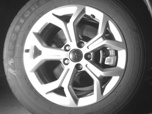 Used 2025 Jeep Compass Latitude AWD/4WD image 13