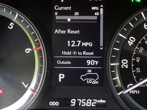 Used 2019 Lexus LX 570 4WD w/ Luxury Package image 52