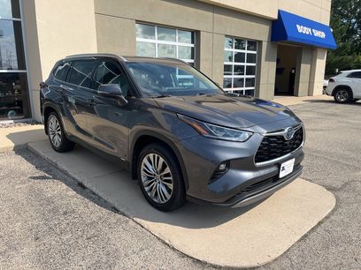 Used 2023 Toyota Highlander Platinum