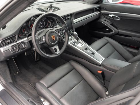 Used 2019 Porsche 911 Turbo AWD/4WD image 7