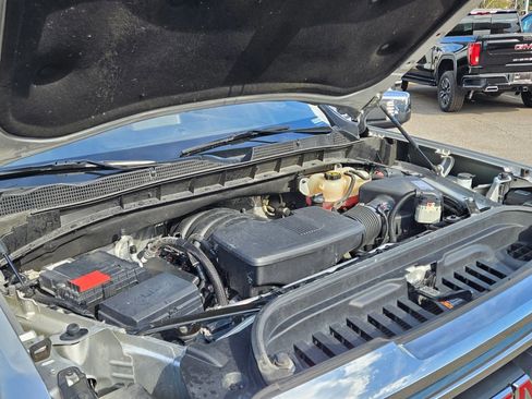 Used 2019 GMC Sierra 1500 SLT w/ SLT Premium Plus Package image 31
