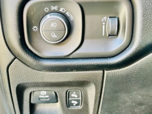Used 2021 RAM 1500 Big Horn RWD image 8
