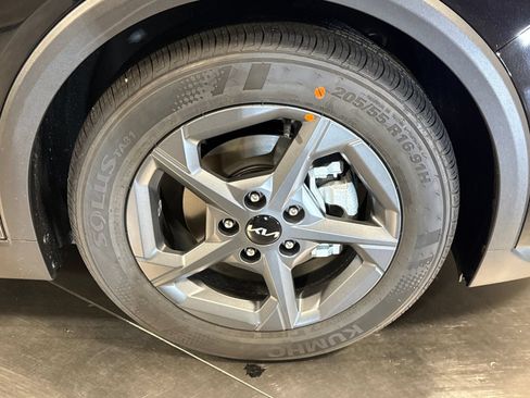 Certified 2026 Kia K4 FWD image 14