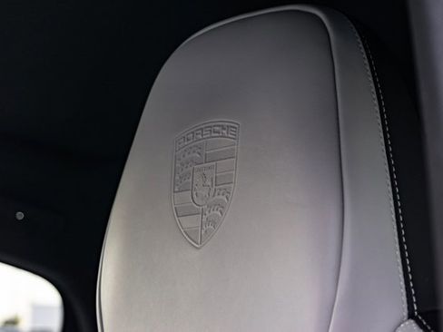 Used 2024 Porsche Cayenne S image 18