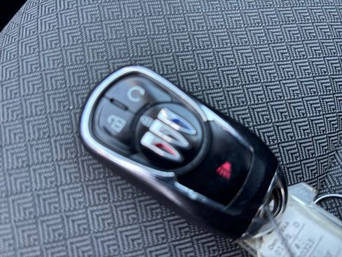 Used 2025 Buick Encore GX Preferred AWD/4WD image 28