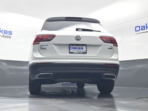 Used 2018 Volkswagen Tiguan SE w/ Panoramic Sunroof Package AWD/4WD image 43