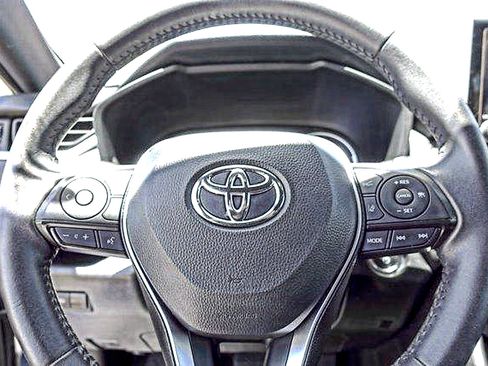 Used 2024 Toyota RAV4 SE AWD/4WD image 16