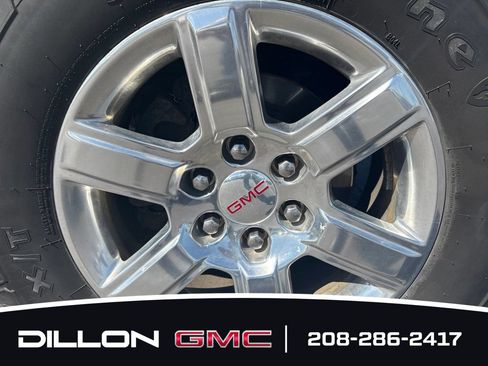 Used 2015 GMC Sierra 1500 SLT w/ Suspension Package, Off-Road AWD/4WD image 23