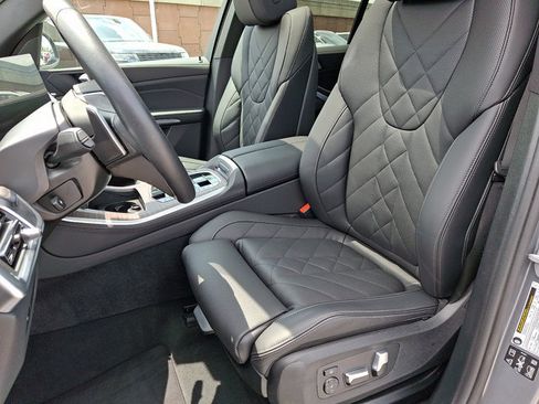 Used 2026 BMW X5 xDrive40i w/ Premium Package AWD/4WD image 13