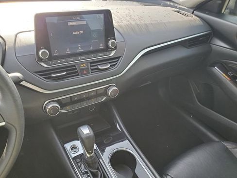 Certified 2021 Nissan Altima 2.5 SV image 20
