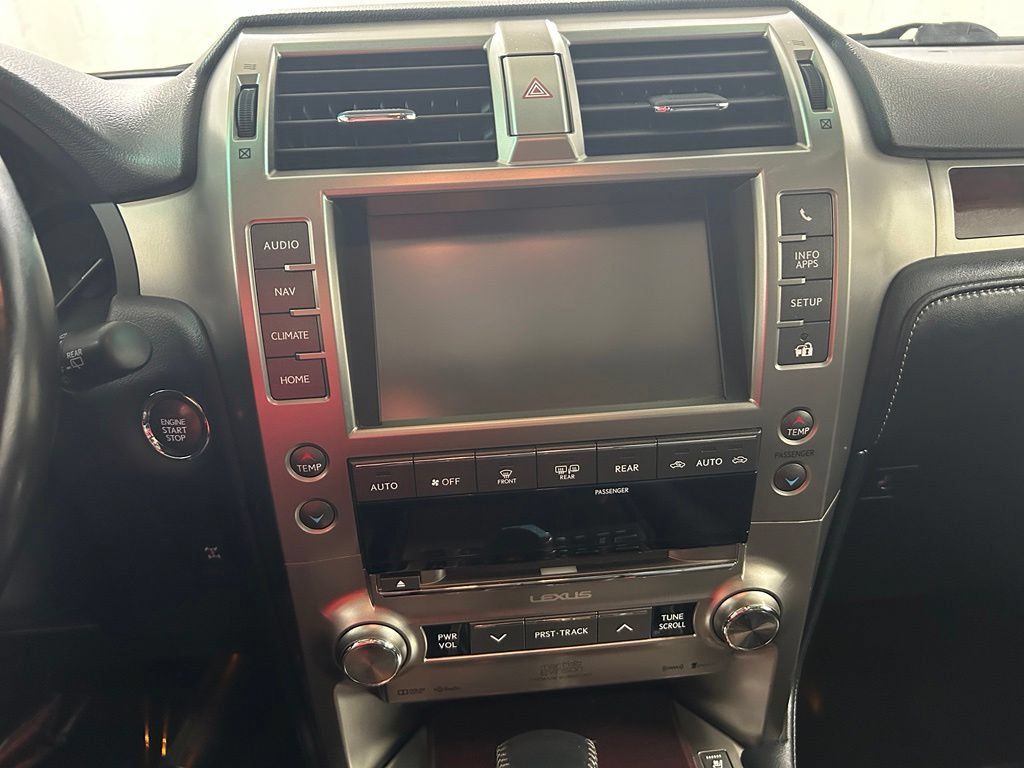 Used 2017 Lexus GX 460 Luxury w/ Preferred Accessory Package AWD/4WD image 20